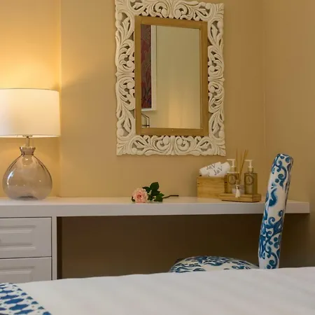 J&v Luxury Апартаменти