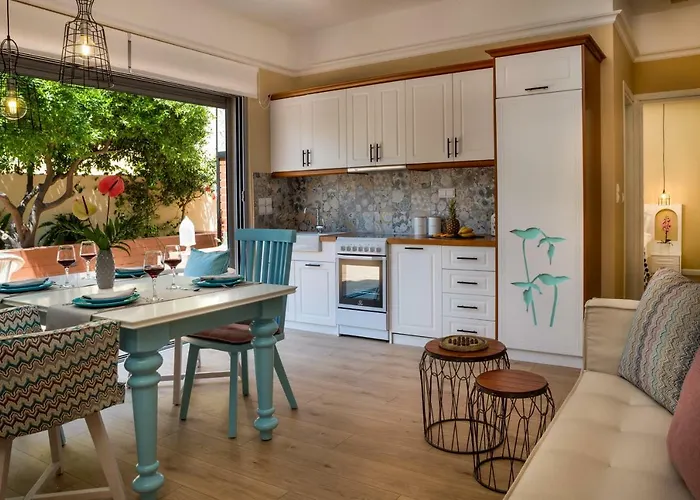 Апартаменты J&v Luxury