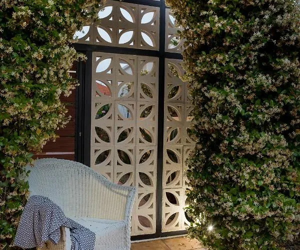 J&v Luxury Апартаменты *